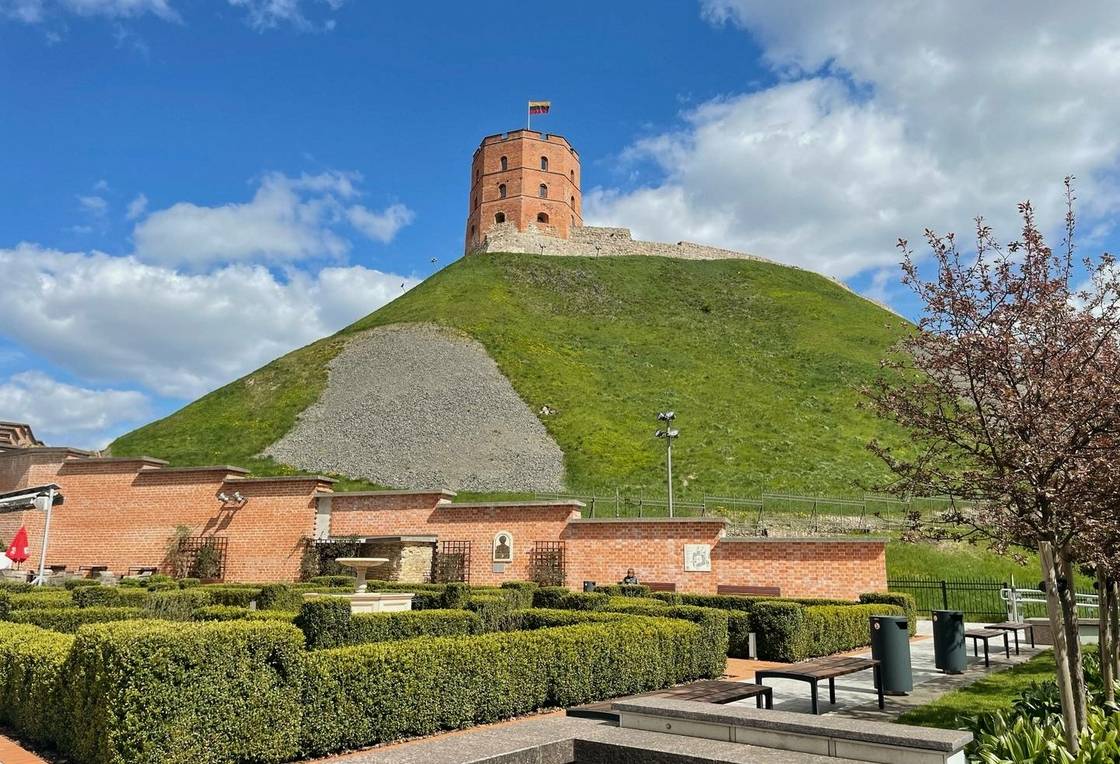 Gedimino Kitaip Vilniaus Auk tutin Pilis gedimino-kitaip-vilniaus-auk-tutin-pilis